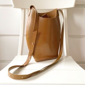 Moving sale 🟠 STYLENANDA crossbody bucket bag